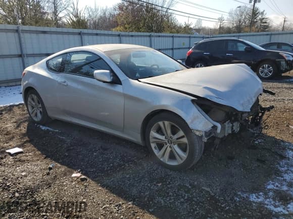 ✅ 2010 Hyundai Genesis Coupe Premium • VIN: KMHHT6KD4AU014468 • Lot: 89166625. Wystawiony na Copart z przebiegiem 108 229 mil. Bezpłatny archiwum sprzedaży aukcyjnych z USA i szczegółowy raport historii pojazdu na DreamBid. Zdjęcie 4.
