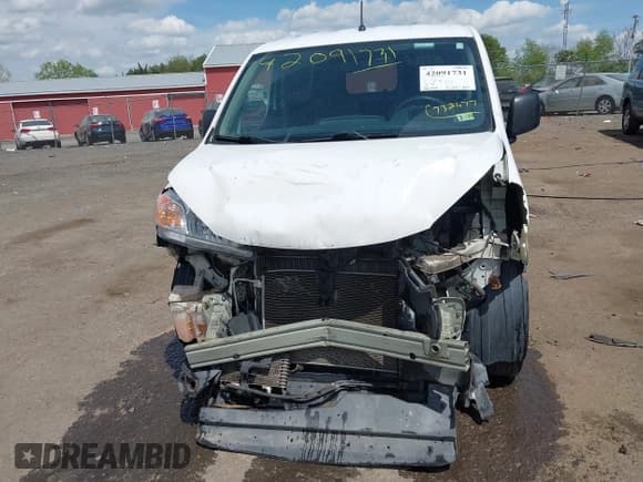 ✅ 2015 Nissan NV200 SV • VIN: 3N6CM0KN4FK732477 • Lot: 42091731. Listed on IAAI with 163,973 mi. Free auction sales archive from the USA and detailed vehicle history report at DreamBid. Image 6.