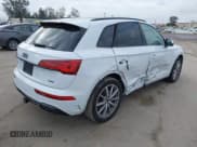 ✅ 2024 Audi Q5 S line Premium Plus • VIN: WA1E2AFY9R2092465 • Lot: 42090469. Wystawiony na IAAI z przebiegiem 2 835 mil. Bezpłatny archiwum sprzedaży aukcyjnych z USA i szczegółowy raport historii pojazdu na DreamBid. Zdjęcie 4.