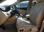 ✅ 2007 Volkswagen Passat 2.0T • VIN: WVWLK73C07E000101 • Lot: 45980035. Wystawiony na Copart z przebiegiem 139 218 mil. Bezpłatny archiwum sprzedaży aukcyjnych z USA i szczegółowy raport historii pojazdu na DreamBid. Zdjęcie 7.