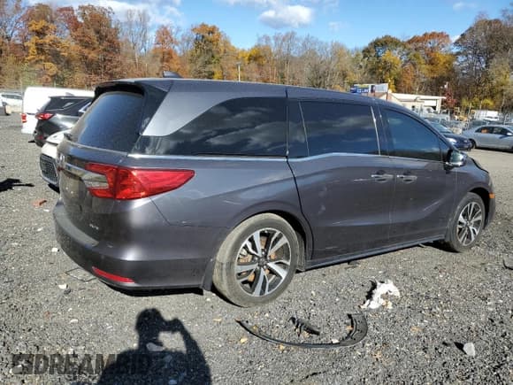✅ 2020 Honda Odyssey Elite • VIN: 5FNRL6H9XLB039737 • Lot: 81853445. Listed on Copart with 29,821 mi. Free auction sales archive from the USA and detailed vehicle history report at DreamBid. Image 3.