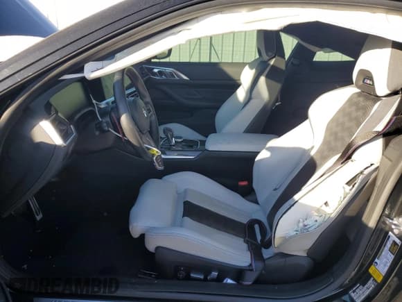 ✅ 2023 BMW M4 Competition • VIN: WBS33AZ09PCM29443 • Лот: 83428514. Опубликован ранее на Copart с пробегом Не указан. Бесплатный доступ к архиву аукционных продаж из США и подробный отчёт об истории автомобиля на DreamBid. Изображение 7.