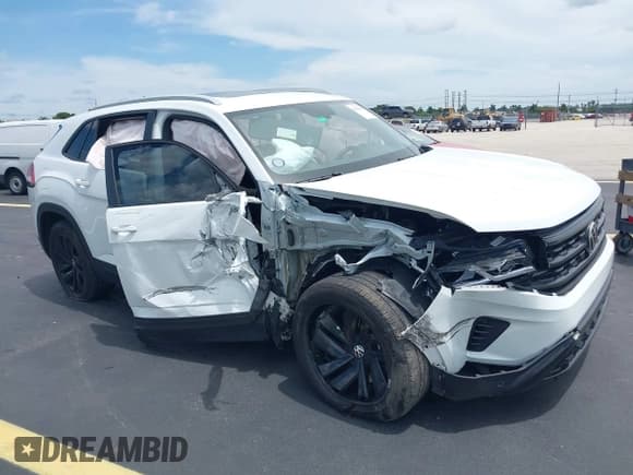 ✅ 2021 Volkswagen Atlas SE • VIN: 1V2JC2CA8MC214796 • Lot: 42691862. Listed on IAAI with 56,036 mi. Free auction sales archive from the USA and detailed vehicle history report at DreamBid. Image 6.