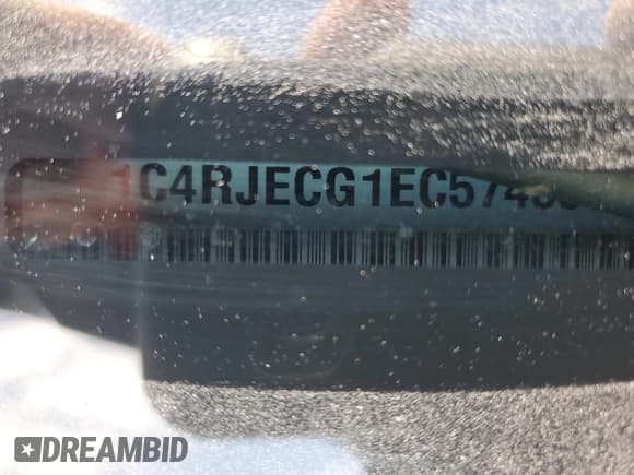 ✅ 2014 Jeep Grand Cherokee Overland • VIN: 1C4RJECG1EC574350 • Lot: 90257825. Listed on Copart with 116,195 mi. Free auction sales archive from the USA and detailed vehicle history report at DreamBid. Image 13.