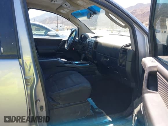 ✅ 2011 Nissan Titan SL • VIN: 1N6AA0ED2BN319108 • Lot: 42859165. Listed on IAAI with 193,691 mi. Free auction sales archive from the USA and detailed vehicle history report at DreamBid. Image 5.