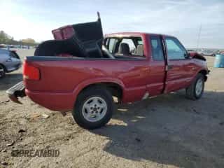 2003 Chevrolet S-10 LS z VIN 1GCDT19X738161613, wystawiony jako Copart lot #76323204 z przebiegiem Nie podano mil oraz Szkoda całkowita • Salvage title. Historia ofert i sprzedaży dostępna na DreamBid. Obrazek 3.