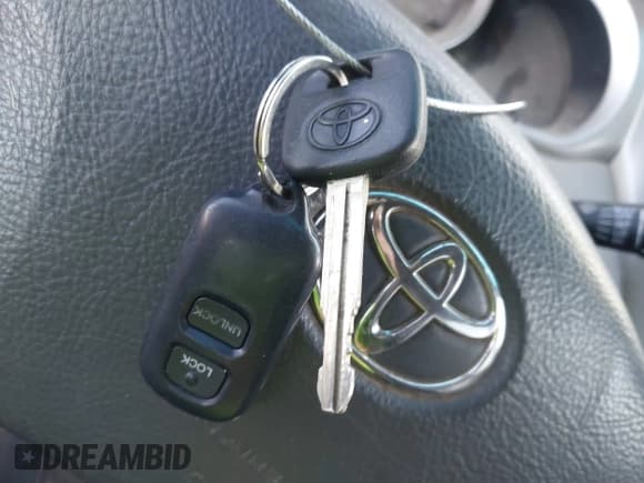 ✅ 2007 Toyota Highlander • VIN: JTEGP21A070131836 • Лот: 41142195. Опубликован ранее на IAAI с пробегом 254 307 миль. Бесплатный доступ к архиву аукционных продаж из США и подробный отчёт об истории автомобиля на DreamBid. Изображение 11.