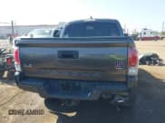 ✅ 2017 Toyota Tacoma Limited • VIN: 5TFGZ5AN8HX058470 • Лот: 41775335. Опубликован ранее на IAAI с пробегом 106 384 миль. Бесплатный доступ к архиву аукционных продаж из США и подробный отчёт об истории автомобиля на DreamBid. Изображение 16.