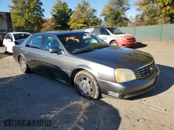 ✅ 2004 Cadillac DeVille • VIN: 1G6KD54Y44U200245 • Lot: 86682305. Wystawiony na Copart z przebiegiem 121 348 mil. Bezpłatny archiwum sprzedaży aukcyjnych z USA i szczegółowy raport historii pojazdu na DreamBid. Zdjęcie 4.