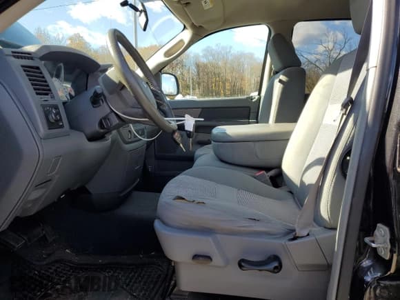 ✅ 2008 Dodge 1500 ST • VIN: 1D7HU18208J121769 • Лот: 91375635. Опубликован ранее на Copart с пробегом 166 848 миль. Бесплатный доступ к архиву аукционных продаж из США и подробный отчёт об истории автомобиля на DreamBid. Изображение 7.