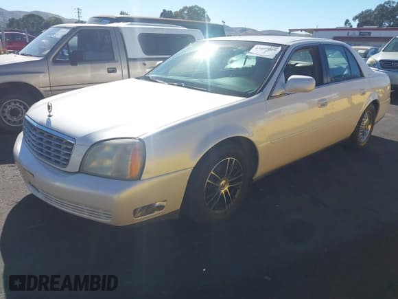 ✅ 2003 Cadillac DeVille • VIN: 1G6KD54Y13U140097 • Lot: 43497029. Wystawiony na IAAI z przebiegiem 109 788 mil. Bezpłatny archiwum sprzedaży aukcyjnych z USA i szczegółowy raport historii pojazdu na DreamBid. Zdjęcie 2.