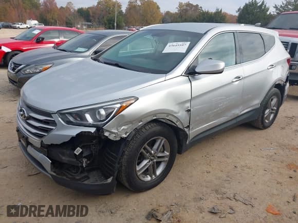 ✅ 2017 Hyundai Santa Fe 2.4L • VIN: 5XYZTDLB2HG463752 • Lot: 43645107. Listed on IAAI with 84,192 mi. Free auction sales archive from the USA and detailed vehicle history report at DreamBid. Image 2.