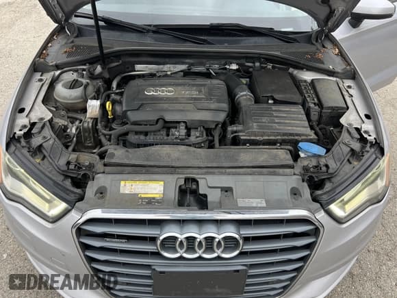 ✅ 2016 Audi A3 Premium • VIN: WAUB8GFF3G1038409 • Lot: 42143505. Wystawiony na IAAI z przebiegiem 182 222 mil. Bezpłatny archiwum sprzedaży aukcyjnych z USA i szczegółowy raport historii pojazdu na DreamBid. Zdjęcie 9.