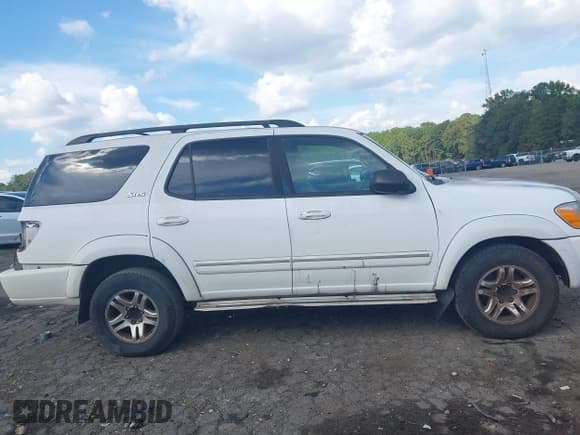 ✅ 2007 Toyota Sequoia SR5 • VIN: 5TDZT34AX7S289740 • Лот: 43399429. Опубликован ранее на IAAI с пробегом 383 793 миль. Бесплатный доступ к архиву аукционных продаж из США и подробный отчёт об истории автомобиля на DreamBid. Изображение 13.