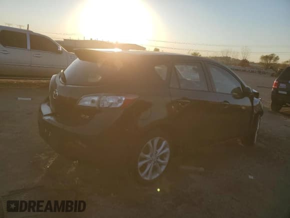 ✅ 2011 Mazda 3 S Grand Touring • VIN: JM1BL1M55B1473191 • Лот: 91447595. Опубликован ранее на Copart с пробегом 141 123 миль. Бесплатный доступ к архиву аукционных продаж из США и подробный отчёт об истории автомобиля на DreamBid. Изображение 3.