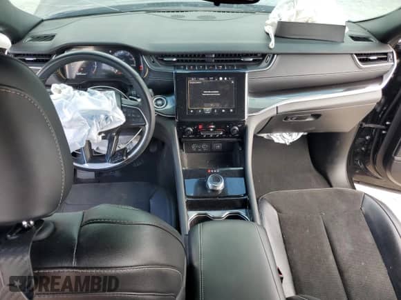2022 Jeep Grand Cherokee Altitude with VIN 1C4RJGAG9N8572685, listed as a Copart auction lot 84384905 with 35,690 mi miles and Non repairable. Bid and sale history available at DreamBid. Image 8.