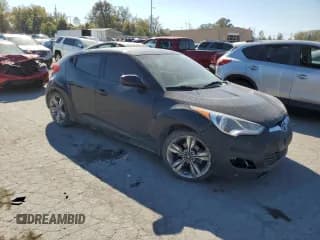 ✅ 2017 Hyundai Veloster Value Edition • VIN: KMHTC6AD5HU323971 • Lot: 76926294. Wystawiony na Copart z przebiegiem 110 797 mil. Bezpłatny archiwum sprzedaży aukcyjnych z USA i szczegółowy raport historii pojazdu na DreamBid. Zdjęcie 4.
