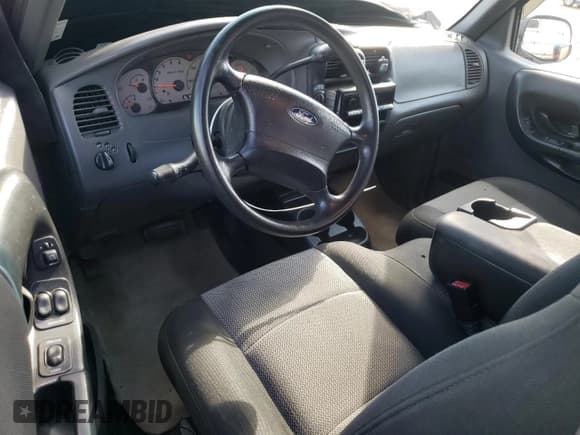 ✅ 2003 Ford Ranger XL Fleet • VIN: 1FTYR15E03TA31707 • Lot: 81240465. Listed on Copart with 269,610 mi. Free auction sales archive from the USA and detailed vehicle history report at DreamBid. Image 8.