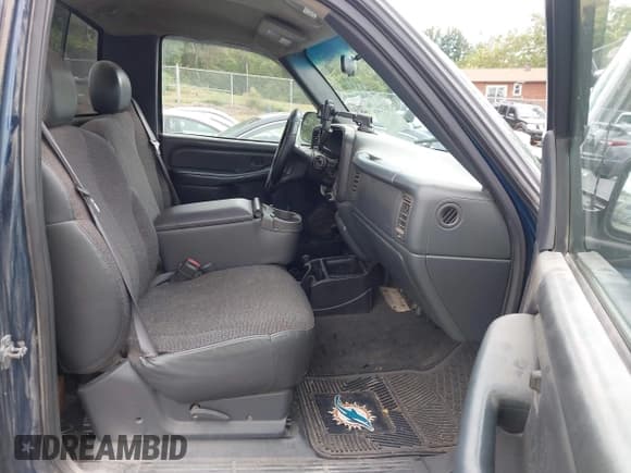 ✅ 2000 Chevrolet Silverado 1500 • VIN: 1GCEK14V1YZ151724 • Lot: 43232495. Listed on IAAI with 255,759 mi. Free auction sales archive from the USA and detailed vehicle history report at DreamBid. Image 5.