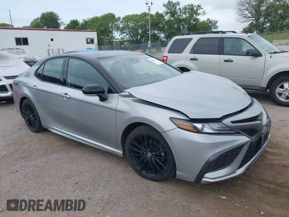 2021 Toyota Camry XSE with VIN 4T1K61BK3MU028249, listed as a IAAI auction lot 42553485 with 130,614 mi miles and . Bid and sale history available at DreamBid. Image 1.