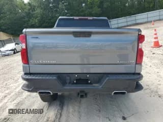 ✅ 2021 Chevrolet Silverado 1500 Custom Trail Boss • VIN: 3GCPYCEFXMG113865 • Lot: 65203304. Wystawiony na Copart z przebiegiem 54 462 mil. Bezpłatny archiwum sprzedaży aukcyjnych z USA i szczegółowy raport historii pojazdu na DreamBid. Zdjęcie 6.