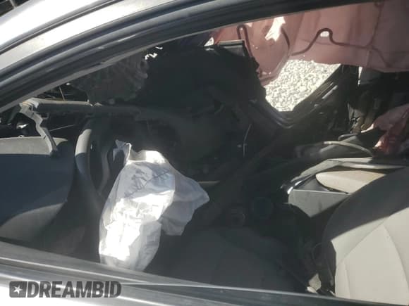 ✅ 2017 Hyundai Elantra SE • VIN: 5NPD74LF4HH079305 • Lot: 84813915. Listed on Copart with Not provided. Free auction sales archive from the USA and detailed vehicle history report at DreamBid. Image 7.