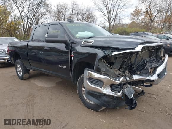 ✅ 2020 Ram 2500 Tradesman • VIN: 3C6UR5CL5LG185891 • Lot: 40776376. Wystawiony na IAAI z przebiegiem 181 139 mil. Bezpłatny archiwum sprzedaży aukcyjnych z USA i szczegółowy raport historii pojazdu na DreamBid. Zdjęcie 1.