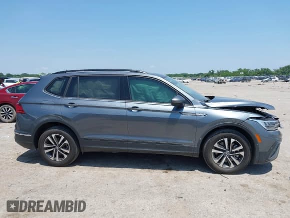 ✅ 2024 Volkswagen Tiguan S • VIN: 3VVRB7AX2RM056667 • Lot: 42404593. Listed on IAAI with 6,369 mi. Free auction sales archive from the USA and detailed vehicle history report at DreamBid. Image 13.