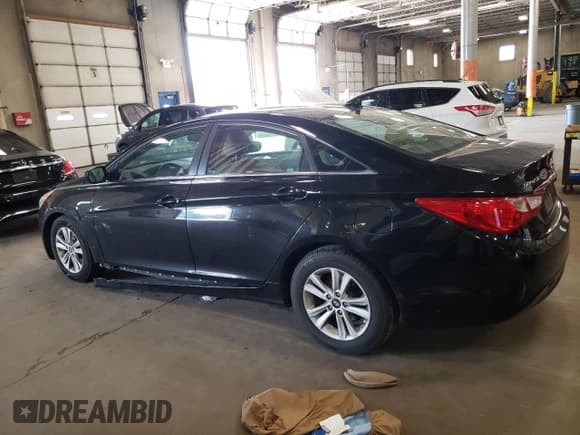 ✅ 2012 Hyundai Sonata GLS • VIN: 5NPEB4AC4CH347659 • Lot: 70049194. Listed on Copart with 162,118 mi. Free auction sales archive from the USA and detailed vehicle history report at DreamBid. Image 2.