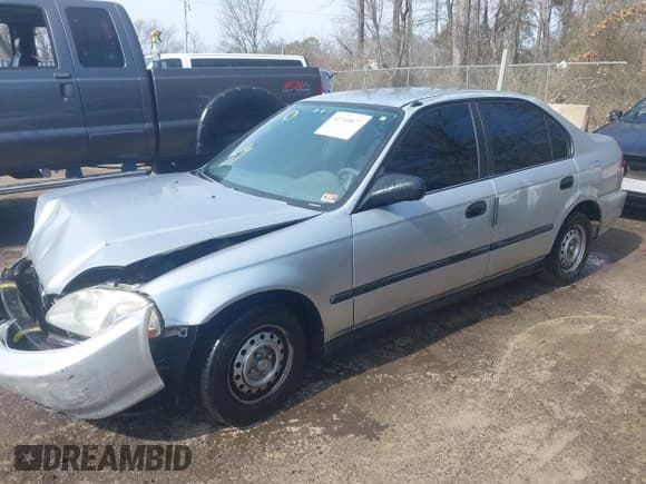 ✅ 1996 Honda Civic DX • VIN: 2HGEJ6627TH550103 • Лот: 41710877. Опубликован ранее на IAAI с пробегом 142 608 миль. Бесплатный доступ к архиву аукционных продаж из США и подробный отчёт об истории автомобиля на DreamBid. Изображение 17.