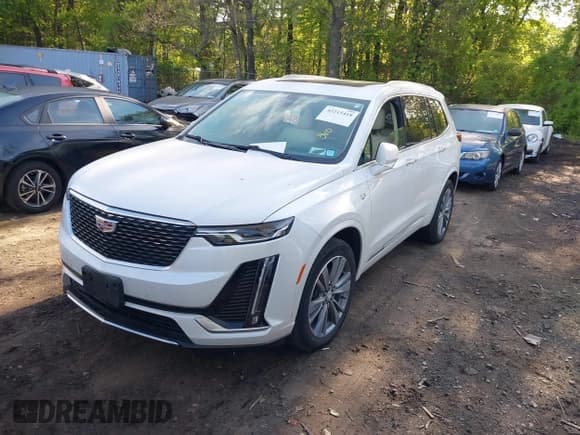 ✅ 2022 Cadillac XT6 Premium Luxury • VIN: 1GYKPDRS3NZ124924 • Lot: 42215418. Wystawiony na IAAI z przebiegiem 32 368 mil. Bezpłatny archiwum sprzedaży aukcyjnych z USA i szczegółowy raport historii pojazdu na DreamBid. Zdjęcie 2.