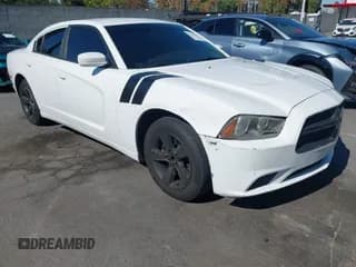 ✅ 2013 Dodge Charger SE • VIN: 2C3CDXBG4DH622353 • Lot: 43550359. Wystawiony na IAAI z przebiegiem 153 071 mil. Bezpłatny archiwum sprzedaży aukcyjnych z USA i szczegółowy raport historii pojazdu na DreamBid. Zdjęcie 1.