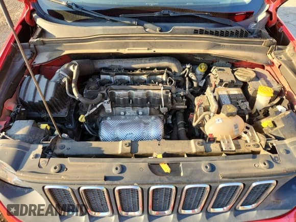 ✅ 2015 Jeep Renegade Latitude • VIN: ZACCJABT0FPB57910 • Lot: 92808035. Wystawiony na Copart z przebiegiem 195 713 mil. Bezpłatny archiwum sprzedaży aukcyjnych z USA i szczegółowy raport historii pojazdu na DreamBid. Zdjęcie 12.