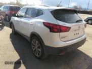 ✅ 2017 Nissan Rogue SL • VIN: JN1BJ1CR4HW122863 • Лот: 41673471. Опубликован ранее на IAAI с пробегом 64 481 миль. Бесплатный доступ к архиву аукционных продаж из США и подробный отчёт об истории автомобиля на DreamBid. Изображение 3.