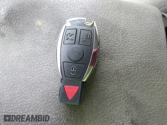 ✅ 2008 Mercedes-Benz S 550 • VIN: WDDNG86X98A190123 • Lot: 43716413. Listed on IAAI with 253,744 mi. Free auction sales archive from the USA and detailed vehicle history report at DreamBid. Image 11.