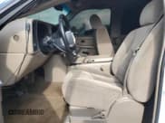 ✅ 2001 Chevrolet Silverado 2500HD LS • VIN: 1GCHC29181E274875 • Лот: 64992165. Опубликован ранее на Copart с пробегом 192 129 миль. Бесплатный доступ к архиву аукционных продаж из США и подробный отчёт об истории автомобиля на DreamBid. Изображение 7.