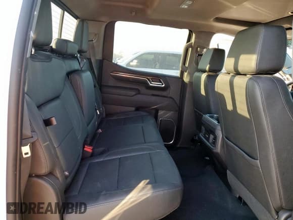 ✅ 2023 Chevrolet Silverado 1500 LT Trail Boss • VIN: 3GCUDFE85PG328124 • Lot: 80890255. Wystawiony na Copart z przebiegiem Nie podano. Bezpłatny archiwum sprzedaży aukcyjnych z USA i szczegółowy raport historii pojazdu na DreamBid. Zdjęcie 9.