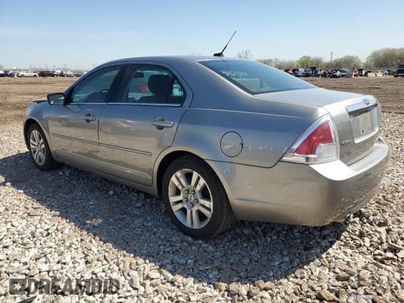 ✅ 2008 Ford Fusion SEL • VIN: 3FAHP08178R227179 • Лот: 52610885. Опубликован ранее на Copart с пробегом 92 432 миль. Бесплатный доступ к архиву аукционных продаж из США и подробный отчёт об истории автомобиля на DreamBid. Изображение 2.