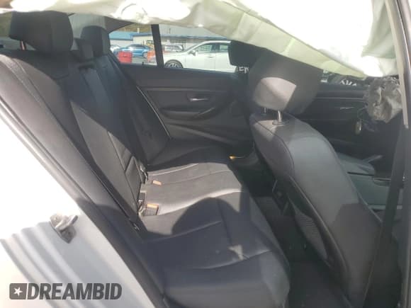 ✅ 2016 BMW 3 Series 320i xDrive • VIN: WBA8E5G55GNT94690 • Lot: 90397935. Wystawiony na Copart z przebiegiem 133 987 mil. Bezpłatny archiwum sprzedaży aukcyjnych z USA i szczegółowy raport historii pojazdu na DreamBid. Zdjęcie 10.