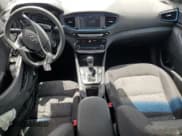 ✅ 2019 Hyundai Ioniq SEL • VIN: KMHC75LC9KU115103 • Lot: 48729485. Wystawiony na Copart z przebiegiem 136 125 mil. Bezpłatny archiwum sprzedaży aukcyjnych z USA i szczegółowy raport historii pojazdu na DreamBid. Zdjęcie 8.