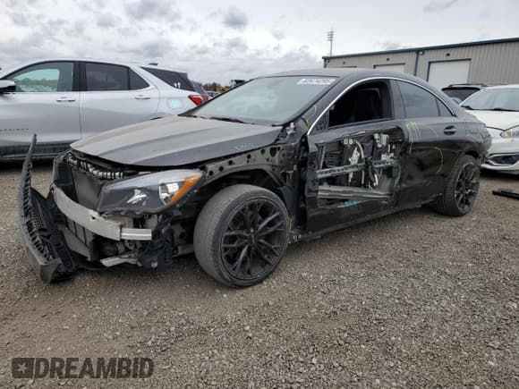 ✅ 2017 Mercedes-Benz CLA 250 • VIN: WDDSJ4GB5HN407823 • Lot: 82674295. Wystawiony na Copart z przebiegiem 106 304 mil. Bezpłatny archiwum sprzedaży aukcyjnych z USA i szczegółowy raport historii pojazdu na DreamBid. Zdjęcie 1.