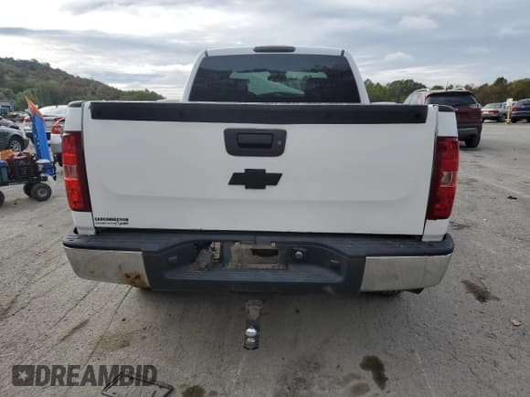 ✅ 2007 Chevrolet Silverado 1500 1LT • VIN: 2GCEK19C971652746 • Lot: 85076255. Listed on Copart with 128,230 mi. Free auction sales archive from the USA and detailed vehicle history report at DreamBid. Image 6.