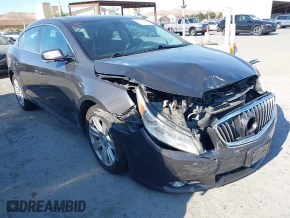 ✅ 2013 Buick LaCrosse Leather • VIN: 1G4GC5E32DF150065 • Lot: 42472458. Wystawiony na IAAI z przebiegiem 97 620 mil. Bezpłatny archiwum sprzedaży aukcyjnych z USA i szczegółowy raport historii pojazdu na DreamBid. Zdjęcie 1.