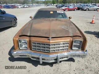 ✅ 1977 Chevrolet Monte Carlo • VIN: 1H57U7K444168 • Лот: 50740855. Опубликован ранее на Copart с пробегом 12 257 миль. Бесплатный доступ к архиву аукционных продаж из США и подробный отчёт об истории автомобиля на DreamBid. Изображение 5.