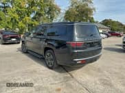 ✅ 2024 Jeep Wagoneer Series II • VIN: 1C4SJRBPXRS137078 • Лот: 95067855. Опубликован ранее на Copart с пробегом 20 725 миль. Бесплатный доступ к архиву аукционных продаж из США и подробный отчёт об истории автомобиля на DreamBid. Изображение 3.