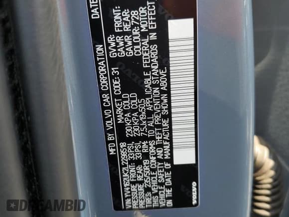 ✅ 2020 Volvo XC40 Momentum • VIN: YV4162UK2L2298518 • Lot: 67125035. Listed on Copart with 29,545 mi. Free auction sales archive from the USA and detailed vehicle history report at DreamBid. Image 13.