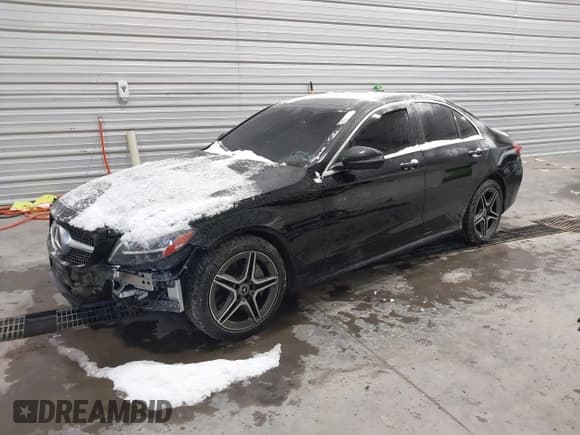 ✅ 2020 Mercedes-Benz C 300 • VIN: 55SWF8EB0LU329724 • Lot: 41384132. Wystawiony na IAAI z przebiegiem 58 570 mil. Bezpłatny archiwum sprzedaży aukcyjnych z USA i szczegółowy raport historii pojazdu na DreamBid. Zdjęcie 17.
