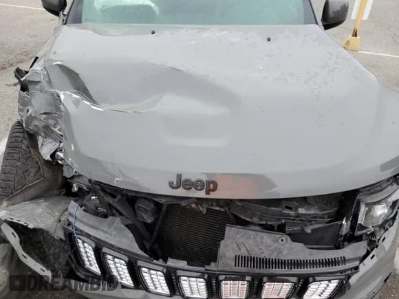 ✅ 2020 Jeep Grand Cherokee Altitude • VIN: 1C4RJFAG6LC327914 • Lot: 84989795. Listed on Copart with 87,707 mi. Free auction sales archive from the USA and detailed vehicle history report at DreamBid. Image 11.