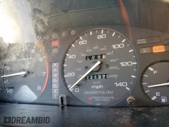 ✅ 1997 Honda Accord EX • VIN: 1HGCD5652VA023994 • Lot: 80310135. Listed on Copart with 221,370 mi. Free auction sales archive from the USA and detailed vehicle history report at DreamBid. Image 9.