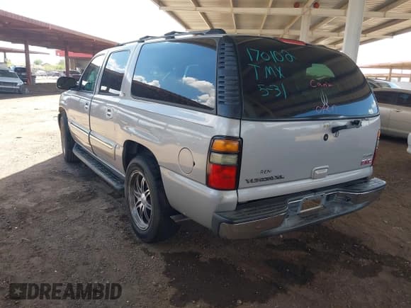 ✅ 2004 GMC Yukon XL SLT • VIN: 1GKEC16Z44J170102 • Lot: 42409104. Wystawiony na IAAI z przebiegiem 175 737 mil. Bezpłatny archiwum sprzedaży aukcyjnych z USA i szczegółowy raport historii pojazdu na DreamBid. Zdjęcie 3.